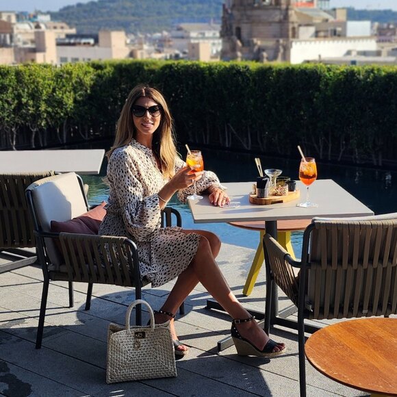 Meet your Posher, Renée - Picture 5 of 6